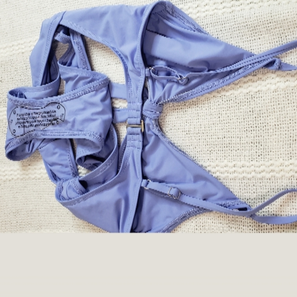 Bathing suit - Picture 3 of 7